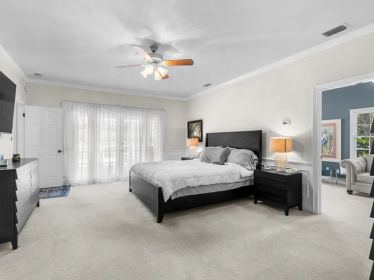 10002 Hunt Cliff Dr — Photo 19