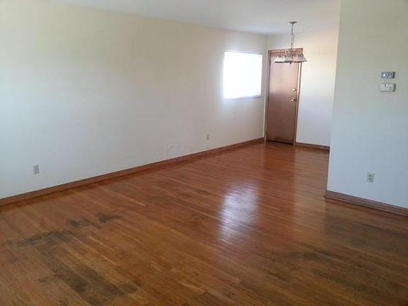 4th image of 3776 Dorothy Dr