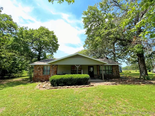 79200 S 4720th Rd, Stilwell, OK 74960