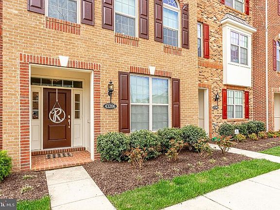 3rd image of 43206 Wild River Sq