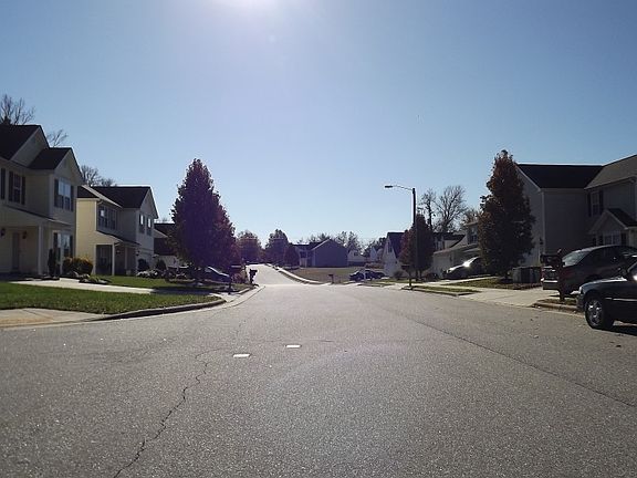 5th image of 3007 Woodbluff Dr