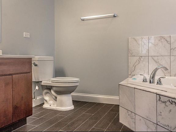 2nd image of 7004 S Cornell Ave APT 1S