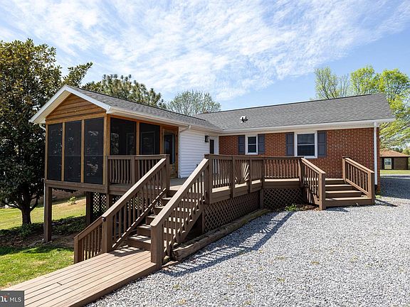 2nd image of 3 Cedar Dr
