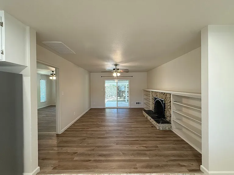 3709 Columbine Dr — Photo 14