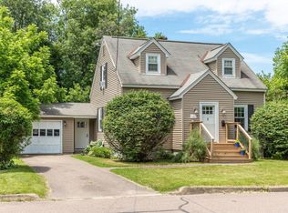 147 Locust Ter, Burlington, VT 05401