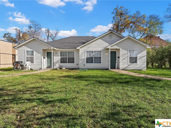 713 S 9th St #A & B, Temple, TX 76504