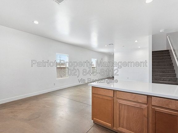 3rd image of 909 S 5th Ave Unit 2