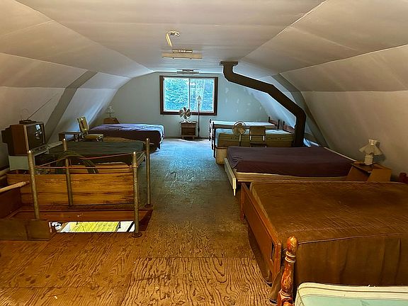 7 beds