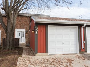 604 Pontiac Ln, Bolingbrook, IL 60440