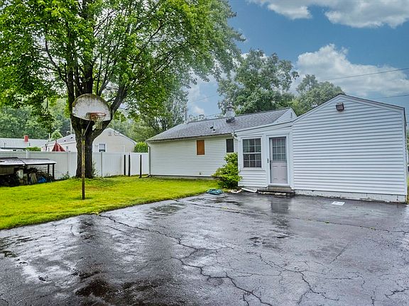 2nd image of 84 Bourbeau St