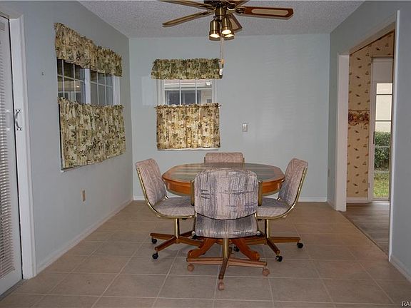 5th image of 3639 N Lakeside Village Dr