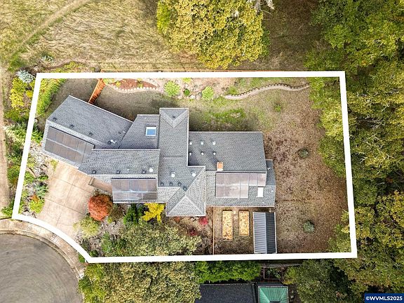 2nd image of 3079 NW Snowberry Pl