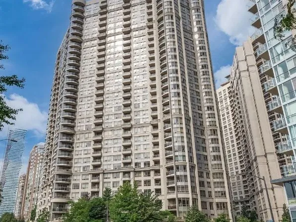 3880 Duke Of York Blvd, Mississauga, ON