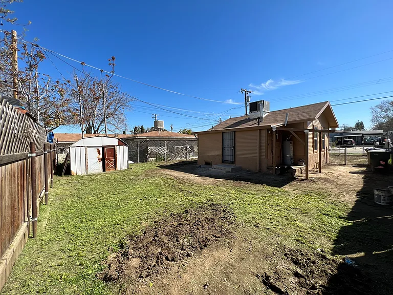 437 Oildale Dr — Photo 28