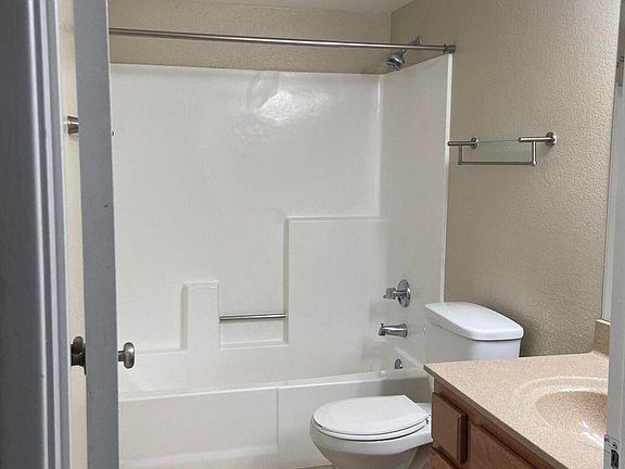 5th image of 925 S Longmore APT 211