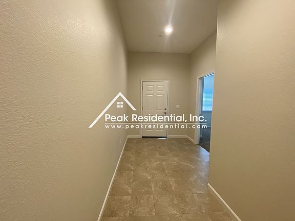 3rd image of 8261 Vida Ct