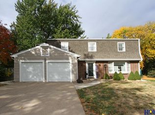 7201 Whitestone Cir, Lincoln, NE 68506