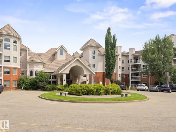 9008 99th Ave NW #223, Edmonton, AB T5H 4M6