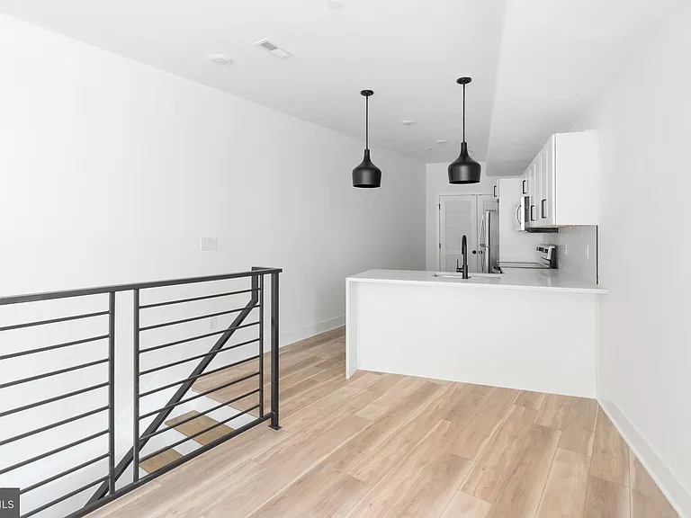1255 N 23rd St #1 — Photo 30