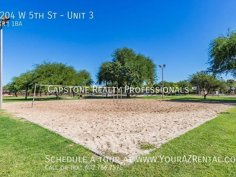 1204 W 5th St #3 — Photo 17