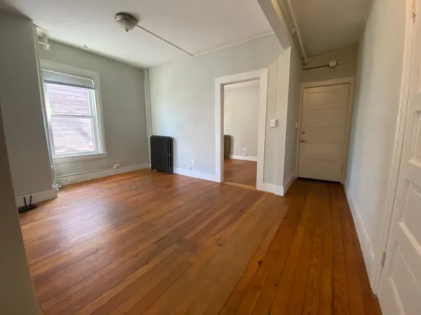 501 Main St #4, Rockland, ME 04841