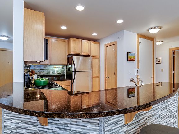 5th image of 333 W Mifflin St Unit 1163