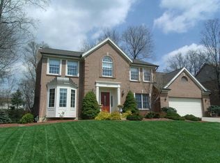 6474 Mapleton Ave, Cincinnati, OH 45233