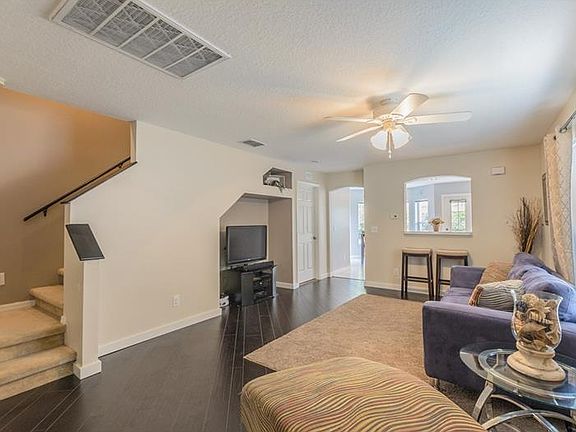 3rd image of 7569 Oxford Garden Cir