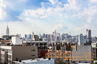 Rented by aptsandlofts.com