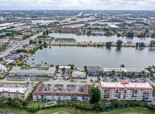 1020 Crystal Lake Dr APT 206, Pompano Beach, FL 33064