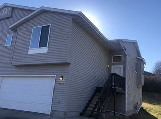 3209 E 28th St, Sioux Falls, SD 57103