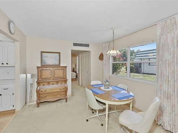 3rd image of 1811 BEDFORD LANE #163