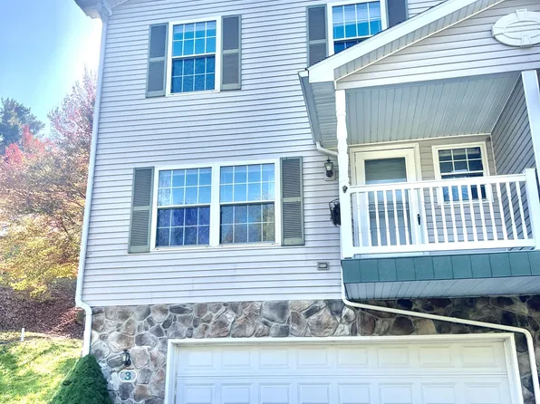 3 Canyon Cv, Morgantown, WV 26508