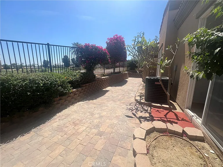 77184 California Dr — Photo 48