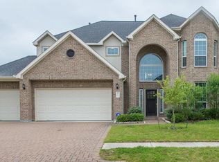 18111 Grotto Point Dr, Cypress, TX 77429