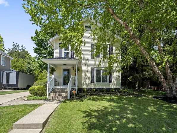 124 W Maple St, Granville, OH 43023