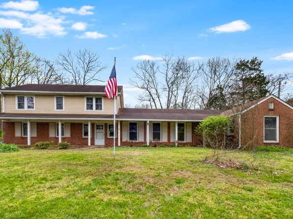 1100 Neelys Bend Rd, Madison, TN 37115