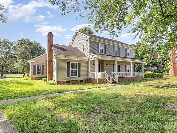 3rd image of 13446 Cassington Ct