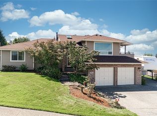 6902 57th St NE, Marysville, WA 98270