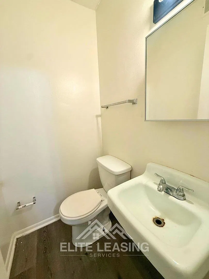 3312 SW 7th St. — Photo 4
