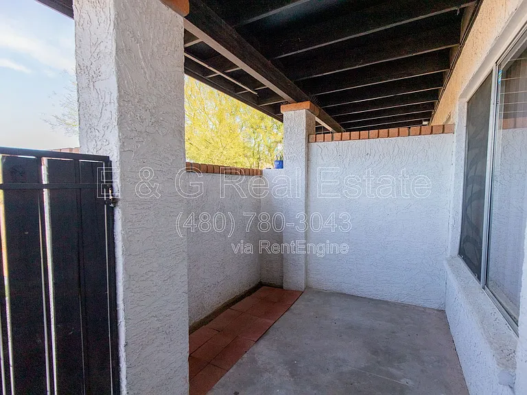 1343 W 3rd St — Photo 13