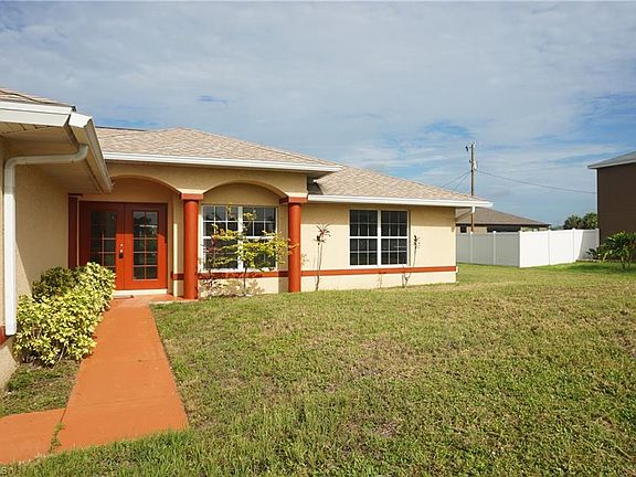 3rd image of 2610 SW 1st Pl