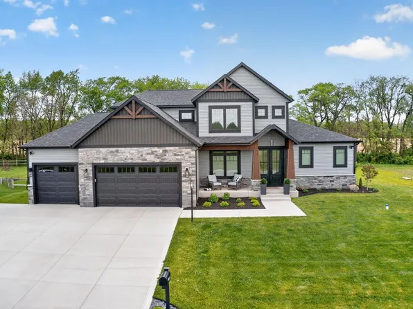 15111 Gossamer Trl, Granger, IN 46530
