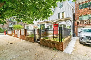 3805 Sedgwick Avenue