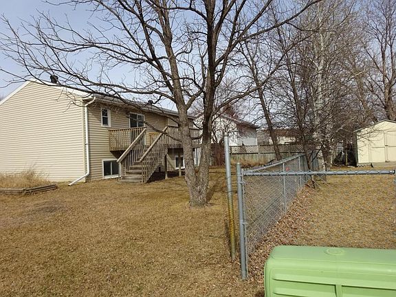 5th image of 2131 4th Ave E