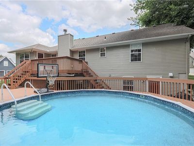 820 NE Country Ln, Lees Summit, MO, 64086