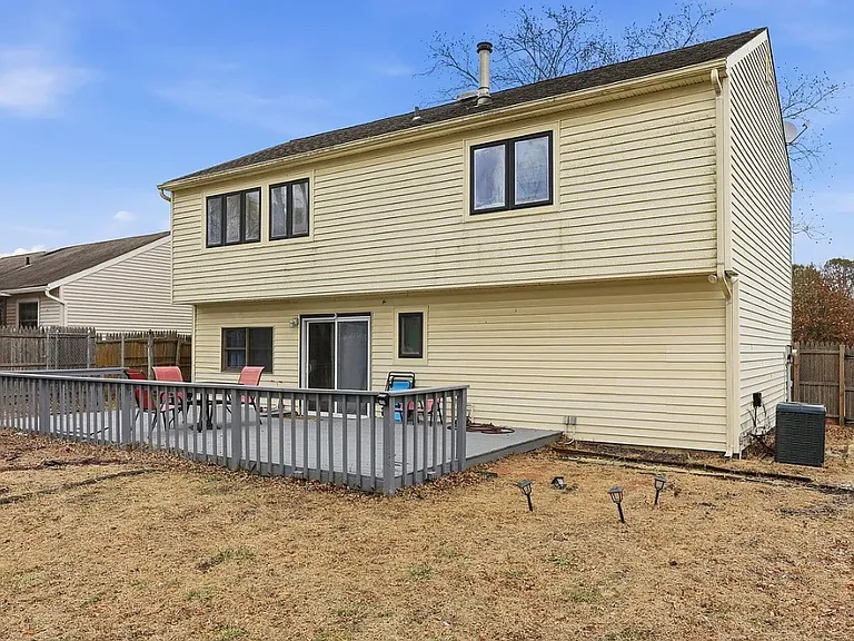198 Village Dr — Photo 30