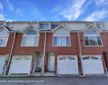 41 Cranford Ct, Staten Island, NY, 10306