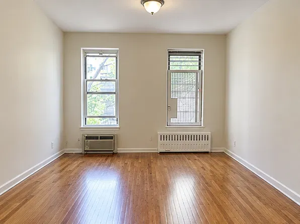 235 East 27th Street image 1 of 5