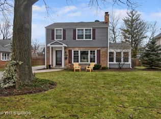 1953 Robincrest Ln, Glenview, IL 60025